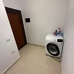 Apartamento Ferit's Near Astir Tirana