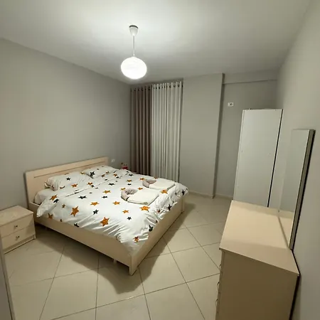 Appartement Ferit's Near Astir