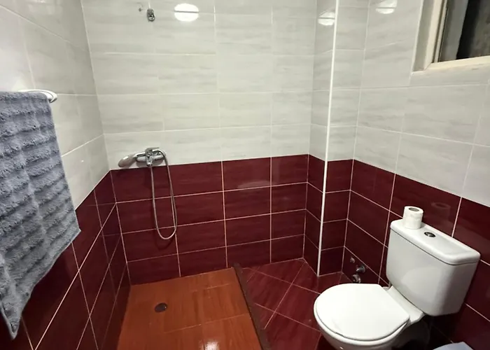 Ferit's Near Astir Appartement *